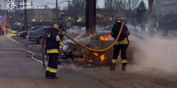 На месте удара в Запорожье спасатели завершили работы: обновлены данные о пострадавших. ВИДЕО