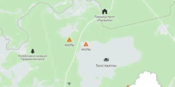 Беларусь накопала окопов под литовской границей. ФОТО
