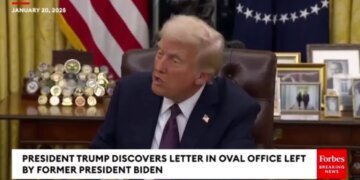 Трамп чуть не угробил многолетнюю традицию Белого дома: подробности