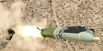 Для ВСУ разрабатывается ракето-бомба с дальностью 453 километра. ВИДЕО