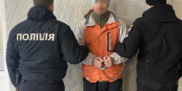 На Чернігівщині двоє чоловіків труїли пенсіонерів та людей з інвалідністю заради квартир. ВІДЕО