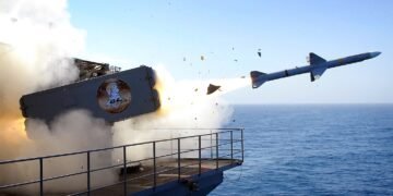 В Украину едут Sea Sparrow. Что это за ракеты и как для них адаптировали советские “Буки”