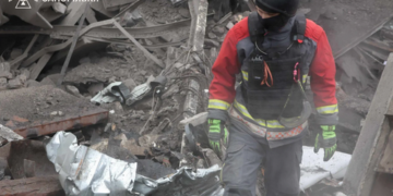 Удар по Запоріжжю 18 січня: рятувальники деблокували тіло другого загиблого, пошукові роботи завершено