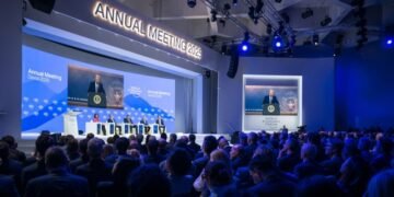 Трамп хочет прекратить войну РФ и Украины, рассчитывая на встречу с Путиным и помощь Китая