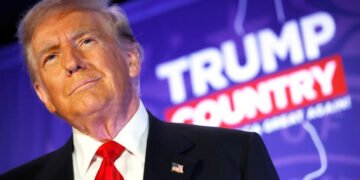 Трамп: Я збираюся надати росії, чия економіка зазнає краху, і президенту путіну дуже велику послугу