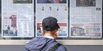 Зеленский: Украина захватила двух северокорейских солдат в Курской области