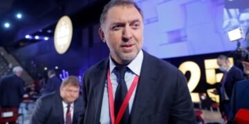 В Украине арестовали активы Дерипаски на 50 миллионов долларов