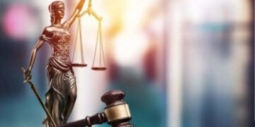 Грантові структури намагаються зберегти контроль над судовою системою України, – Гаврилечко