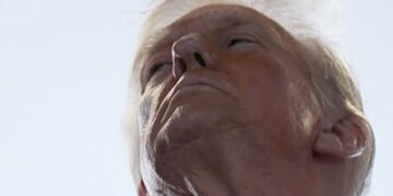 Трамп зламав безпекову систему і стає на шлях диктатури, – генерал