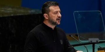 Зеленский готов разговаривать с Путиным, лишь согласовав мирный план с Трампом и европейскими лидерами