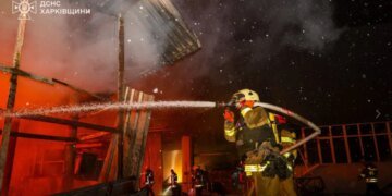 Атака на Харьков: противник ударил по гражданскому предприятию. ФОТО, ВИДЕО