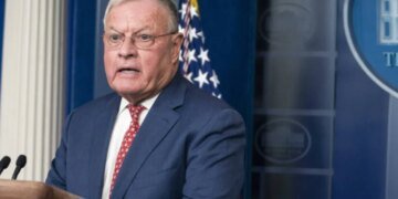 Келлог приостанавливает мирный план по Украине:  названа причина