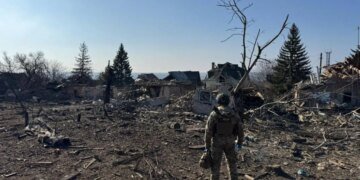 Масований удар по Донеччині: окупанти скинули 19 бомб, є поранені
