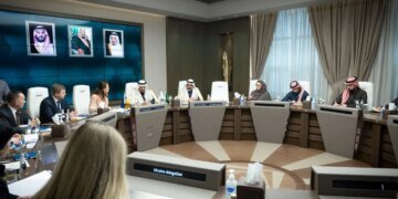 Украинская делегация в Саудовской Аравии “работает под прикрытием”: экс-министр не сдержал удивления