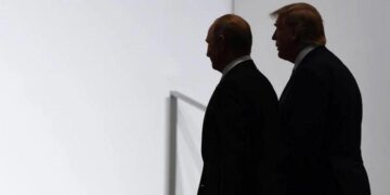 Что Путин хочет “продать” Трампу по поводу Украины: источник сообщил, что президент США пока не “покупает”