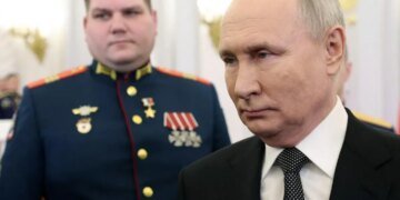 “Что ему докладывают?” – Z-канал в шоке от объявленной Путиным “победы”