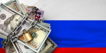 РФ может “разрешить” использовать замороженные активы для восстановление Украины: Reuters передает условия Кремля