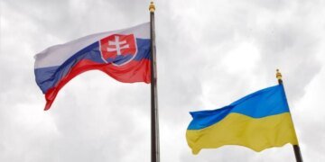 В Словакии требуют Украину вернуть “долги” за “события”, в ОП ответили