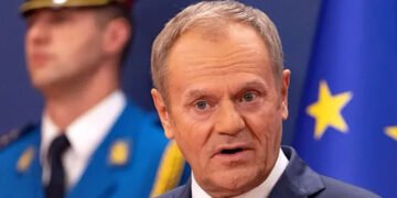 Екстрений саміт лідерів ЄС у Парижі не ухвалював рішень щодо України, – Туск