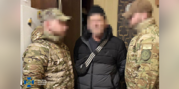 СБУ затримала агентів ГРУ, які шпигували на Харківщині під прикриттям волонтерства