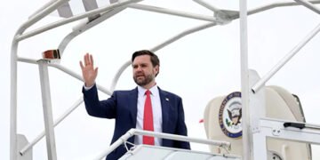 Неповага до Німеччини: віце-президент США Венс відмовився зустрічатися з Шольцем у Мюнхені