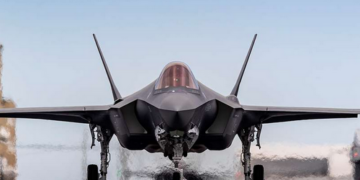 Польща показала перший політ її пілота на винищувачі F-35