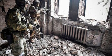 Росіяни штурмують позиції ЗСУ у міській забудові Часового Яру та Торецька, – ЗСУ