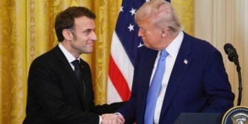 Встреча Трампа и Макрона: дружеский настрой и разногласия по Украине