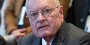 Келлог: США могут надавить на нефтяные доходы Кремля, сосредоточившись на территориальных вопросах