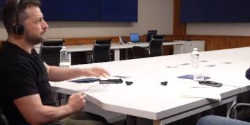 Президент Зеленський назвав умову будь-якого формату перемовин