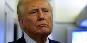 Білий дім підтвердив, що Трамп призупинив військову допомогу Україні, – CNN