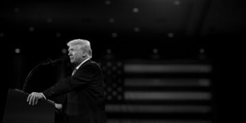 Трамп назвав умову для повернення до перемовин з Зеленським