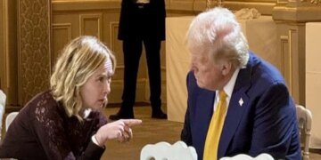 Премьер Италии Мелони предлагает помощь в «наведении мостов» между США и Украиной