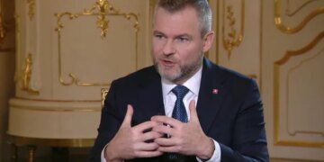 Словакия требует от Украины “жеста благодарности”: президент Пеллегрини выкатил Киеву претензии