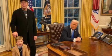 Маск в присутствии Трампа вдрызг разругался с госсекретарем Рубио  – NYT