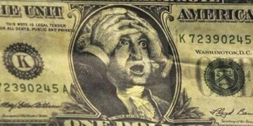 Абсурдная политика Трампа добивает доллар: эксперт объяснил, что происходит