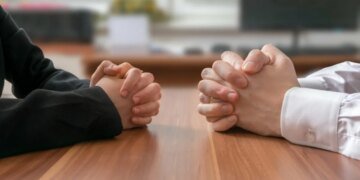 Дети, уступки территории и гарантии безопасности: Украины очертила границы «красных линий» на переговорах с РФ