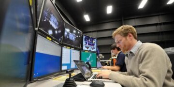 Готовится “бум привлекательности”: Европа планирует переманить из США ученых