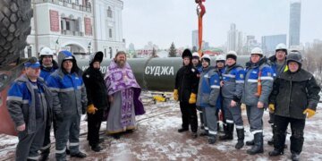 Памятник провальной военной операции: у Храма на Крови в РФ установили трубу, в которой потравились наступавшие на Суджу. ВИДЕО