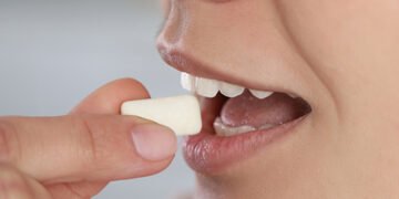 Вчені назвали продукт, який виділяє тисячі частинок мікропластику в організм людини