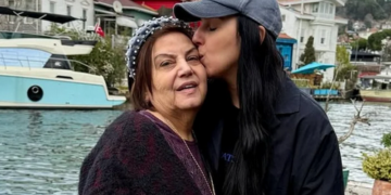 Джамала зустрілася з батьками у Туреччині