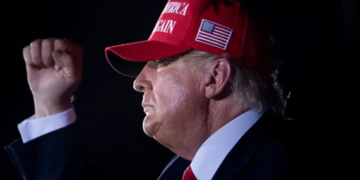 Трамп поводиться так, ніби є босом мафії, – Sky News