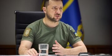 Зеленський: Росія стягує війська до кордону та готує нові удари по Україні