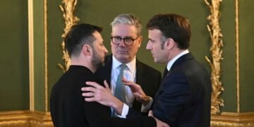Макрон рассказал о плане по Украине: перемирие на месяц, миротворцы