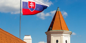 Лише п’ята частина словаків хотіла б орієнтувати країну на Схід
