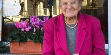 100-річна бариста з Італії працює вже 67 років без відпустки та  вихідних й не збирається йти на пенсію