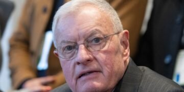Кит Келлог: США необходимо перезагрузить отношения с Россией