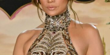 Дженніфер Лопес готова до нових стосунків, але більше не хоче зустрічатися з чоловіком, який перебуває в центрі уваги