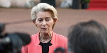 Глава Еврокомиссии – президенту США Трампу: «В наших общих интересах предотвратить будущие войны»