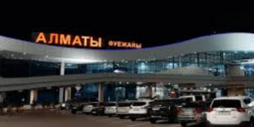 В аеропорту Алмати захопили заручницю: подробиці